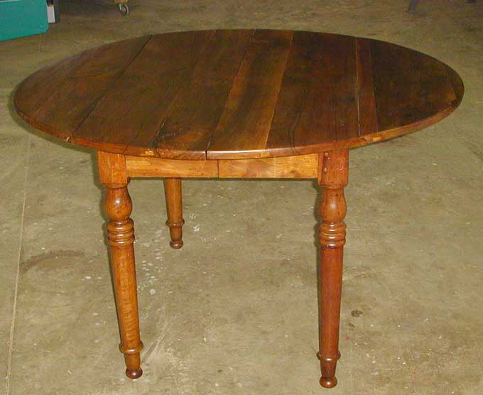 Table noyer XIX eme