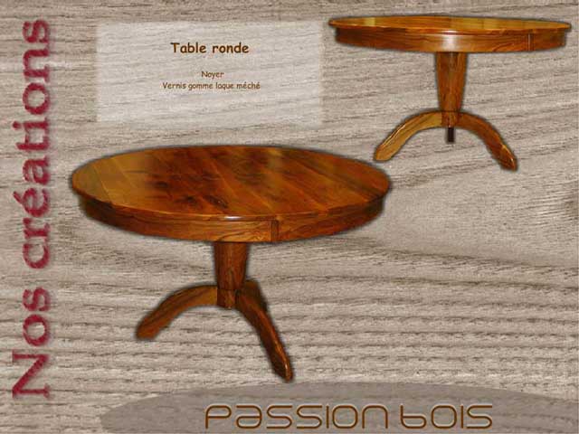 Table ronde en noyer